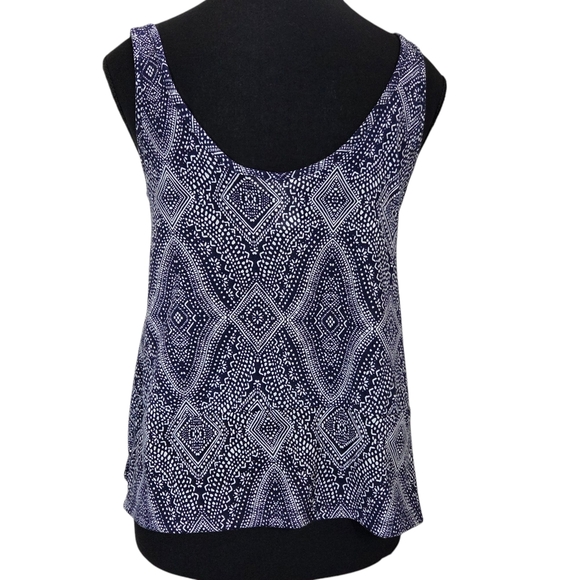 ⭐️H&M Conscious Blue and White Tank Top with Scoop Neck Size Small - Picture 1 of 4